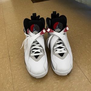Jordan Retro 8 Bugs Bunnies